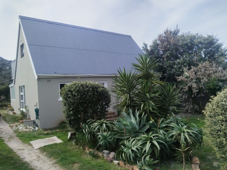 To Let 4 Bedroom Property for Rent in Welcome Glen Western Cape